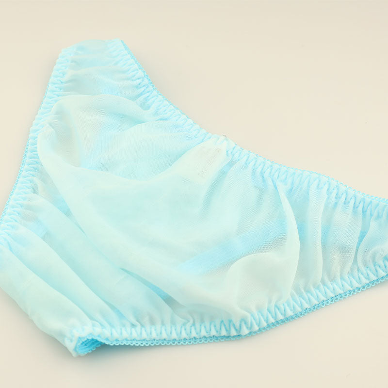 Unisex full-back panties combining soft, lightweight NHK fabric and delicate lace 621092
