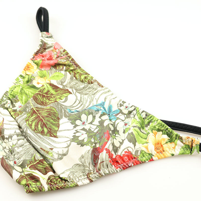 Men's soft, stretchy, slightly glossy fabric with an Amazon leaf print, low-rise, half-back bikini 723077