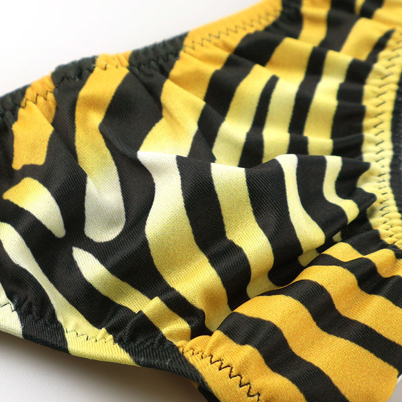 La-Pomme Zebra Pattern Animal Print SLKS Fabric Ultra Shallow Low Rise Micro Mini Mini Mini Half Back Shorts 220007